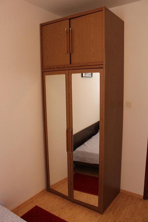 Pet Friendly Apartment In Porec With Wifi الغرفة الصورة